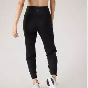 Athleta unstoppable jogger